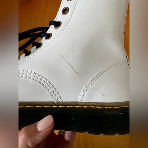 Dr. Martens Women's Zavala Combat Lace Up Boot | Size 6 - Picture 7 of 13